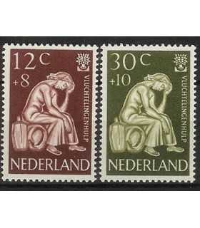 736- 737 Vluchtelingenzegels (x)