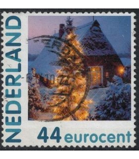 2682 Ha-31 Kerstboom bij huis (o)